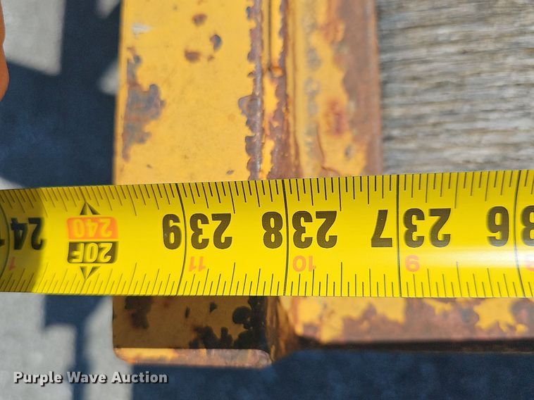 image for item EJ6276 1995 Ceez CZ20KT equipment trailer