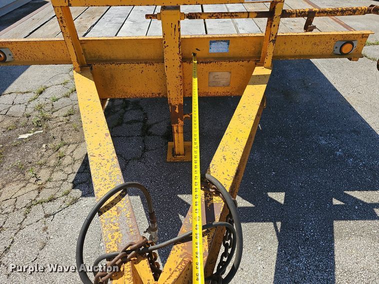 image for item EJ6276 1995 Ceez CZ20KT equipment trailer