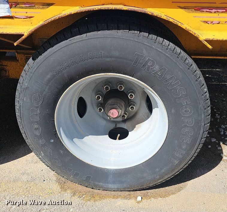 image for item EJ6276 1995 Ceez CZ20KT equipment trailer