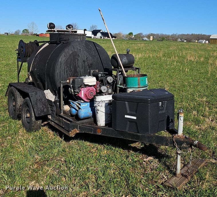 image for item EJ6280 Seal coat trailer