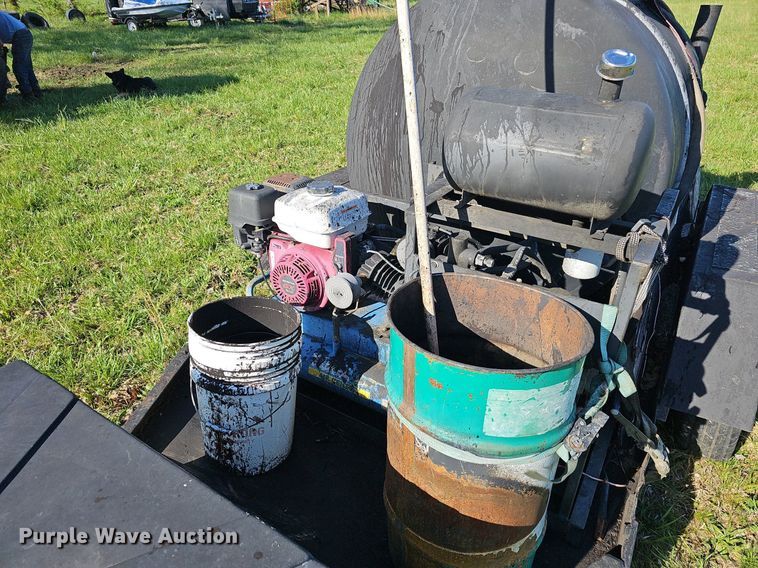 image for item EJ6280 Seal coat trailer