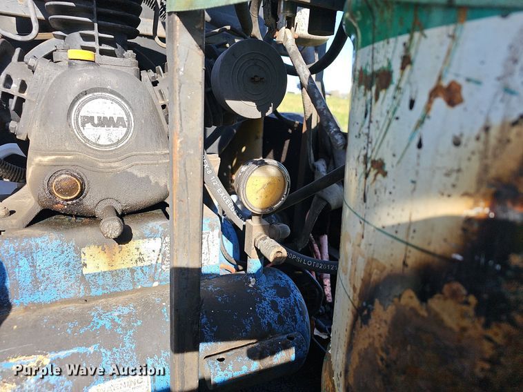 image for item EJ6280 Seal coat trailer