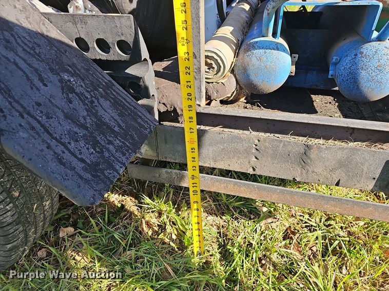 image for item EJ6280 Seal coat trailer