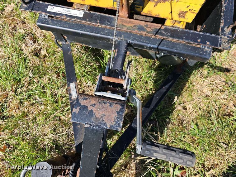 image for item EJ6282 Etnyre CP125 curb machine