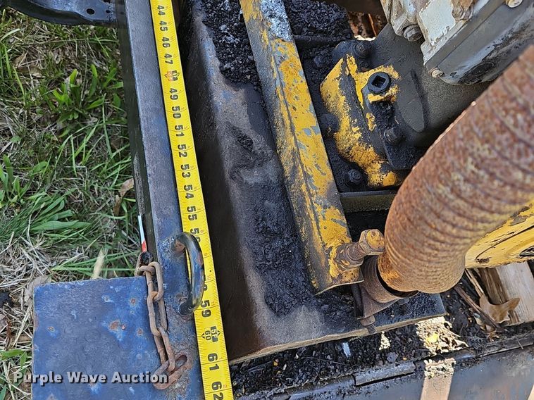 image for item EJ6282 Etnyre CP125 curb machine