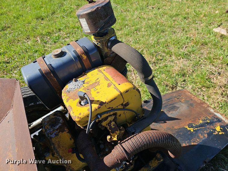 image for item EJ6282 Etnyre CP125 curb machine