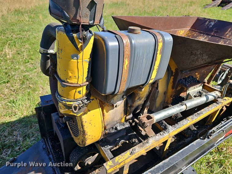 image for item EJ6282 Etnyre CP125 curb machine