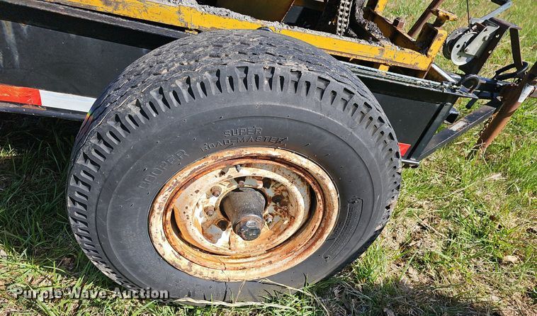 image for item EJ6282 Etnyre CP125 curb machine