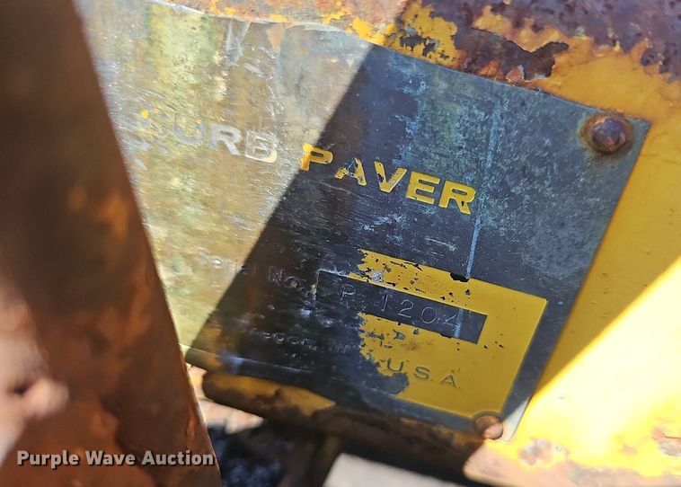 image for item EJ6282 Etnyre CP125 curb machine