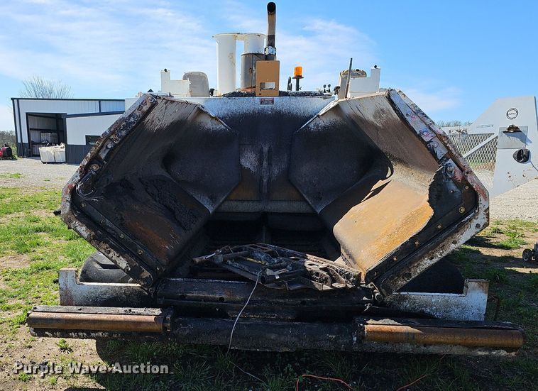 image for item EJ6283 2011 Roadtec RP195 paver