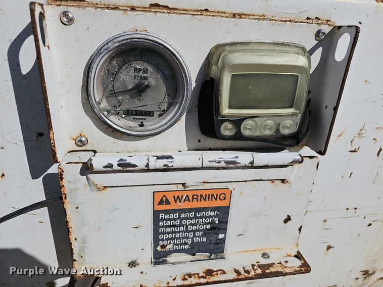 image for item EJ6283 2011 Roadtec RP195 paver