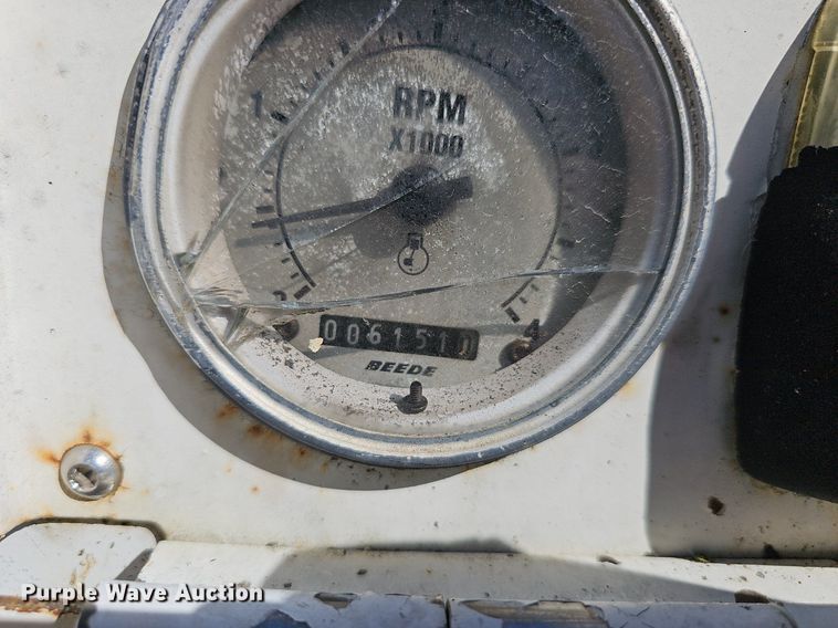 image for item EJ6283 2011 Roadtec RP195 paver