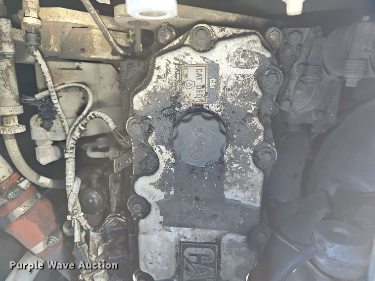 image for item EJ6283 2011 Roadtec RP195 paver