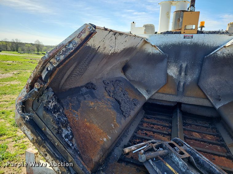 image for item EJ6283 2011 Roadtec RP195 paver