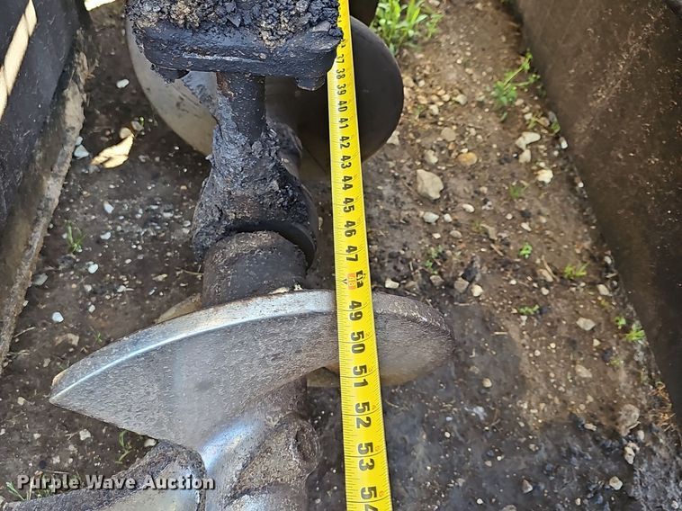 image for item EJ6283 2011 Roadtec RP195 paver