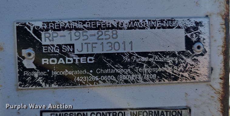 image for item EJ6283 2011 Roadtec RP195 paver