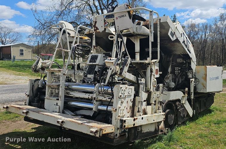 image for item EJ6284 2001 Cedar Rapids  CR361R paver