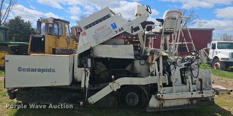 image for item EJ6284 2001 Cedar Rapids  CR361R paver