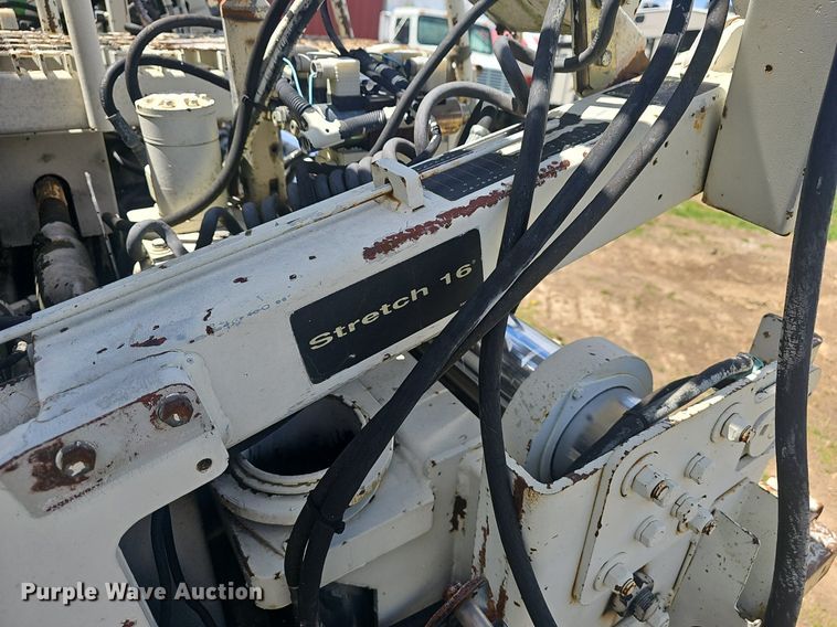 image for item EJ6284 2001 Cedar Rapids  CR361R paver