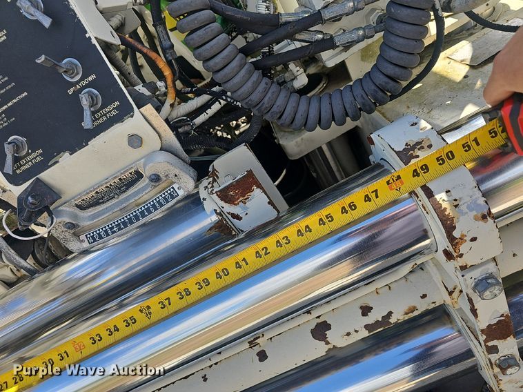 image for item EJ6284 2001 Cedar Rapids  CR361R paver