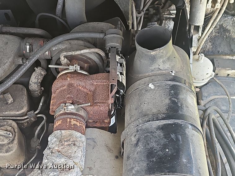 image for item EJ6284 2001 Cedar Rapids  CR361R paver