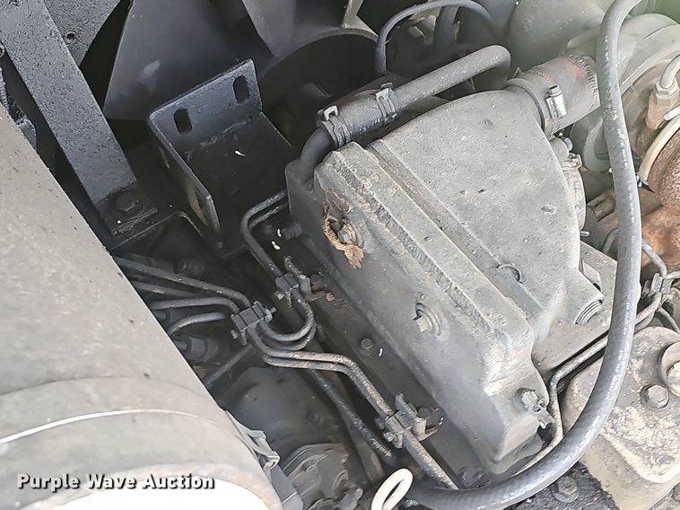 image for item EJ6284 2001 Cedar Rapids  CR361R paver