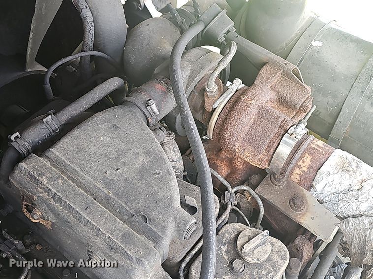 image for item EJ6284 2001 Cedar Rapids  CR361R paver