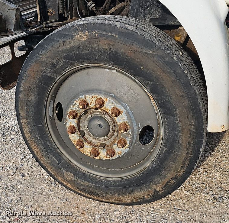 image for item EJ6288 1993 International 8100  dump truck