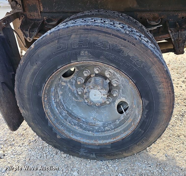 image for item EJ6288 1993 International 8100  dump truck