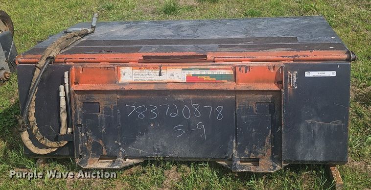 image for item EJ6292 2008 Bobcat  72 Sweeper skid steer sweeper