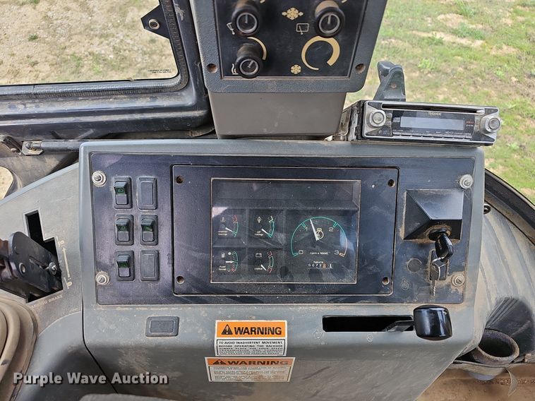 image for item EJ6295 1997 Case  580 Super L backhoe