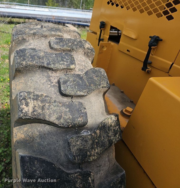 image for item EJ6296 1981 Champion  710 motor grader