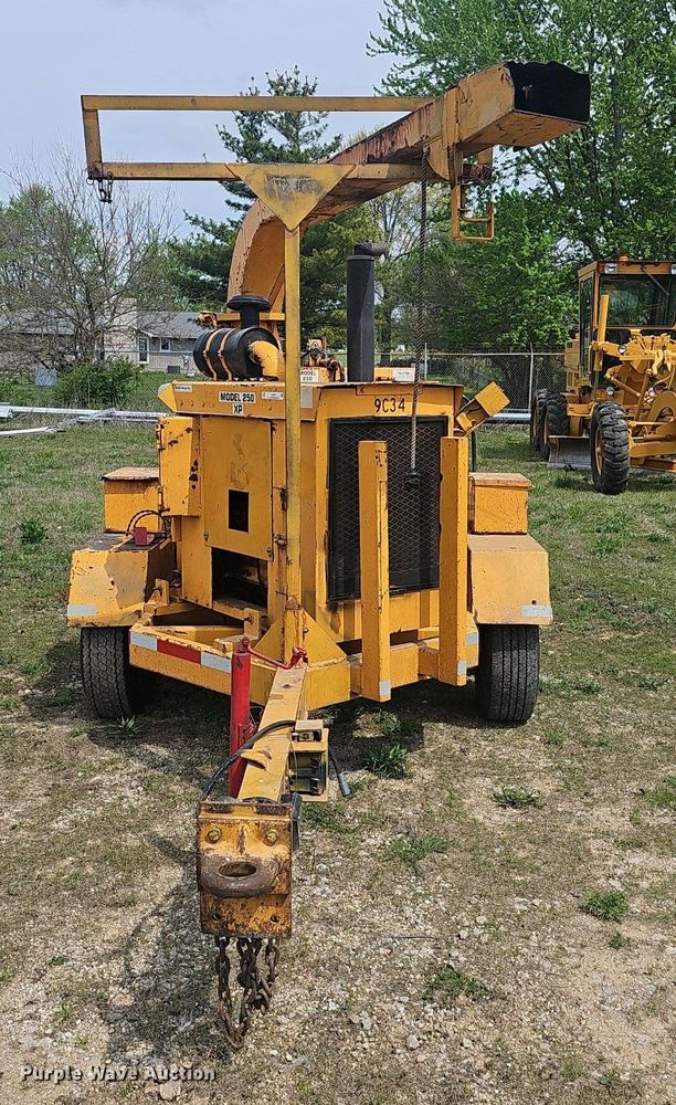 image for item EJ6297 1996 Bandit 250 XP wood chipper