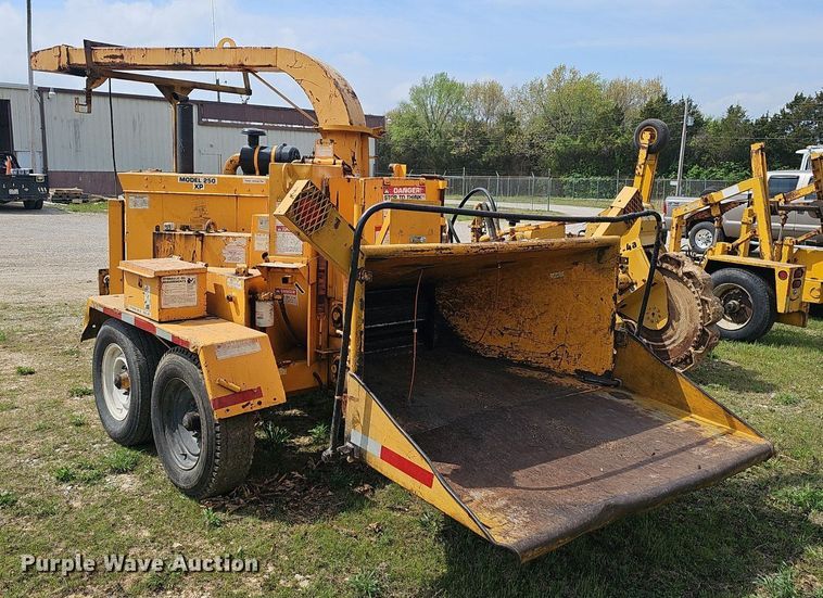 image for item EJ6297 1996 Bandit 250 XP wood chipper