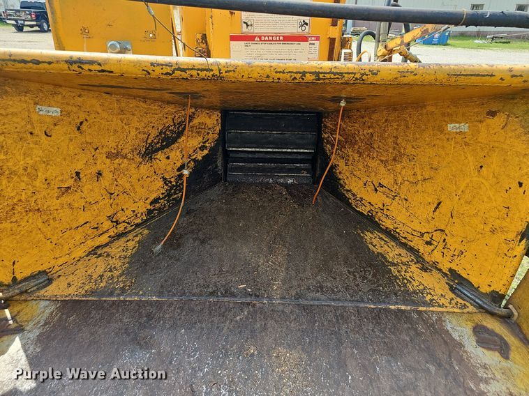 image for item EJ6297 1996 Bandit 250 XP wood chipper