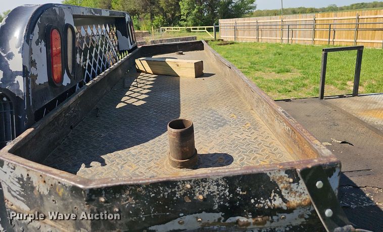 image for item EJ6304 2014 Ford F550 Super Duty flatbed truck