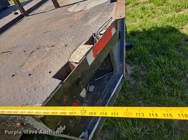 image for item EJ6304 2014 Ford F550 Super Duty flatbed truck