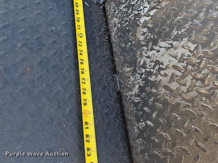 image for item EJ6304 2014 Ford F550 Super Duty flatbed truck