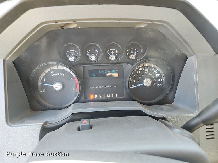 image for item EJ6304 2014 Ford F550 Super Duty flatbed truck