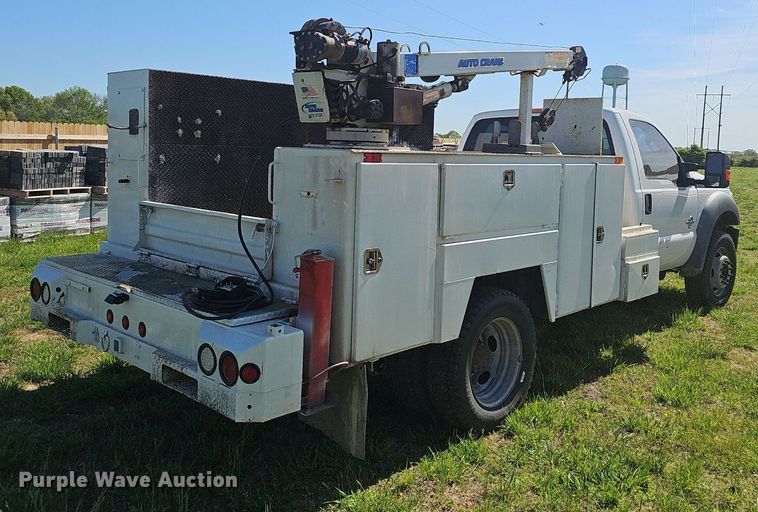 image for item EJ6305 2011 Ford  F550 Super Duty utility / service truck