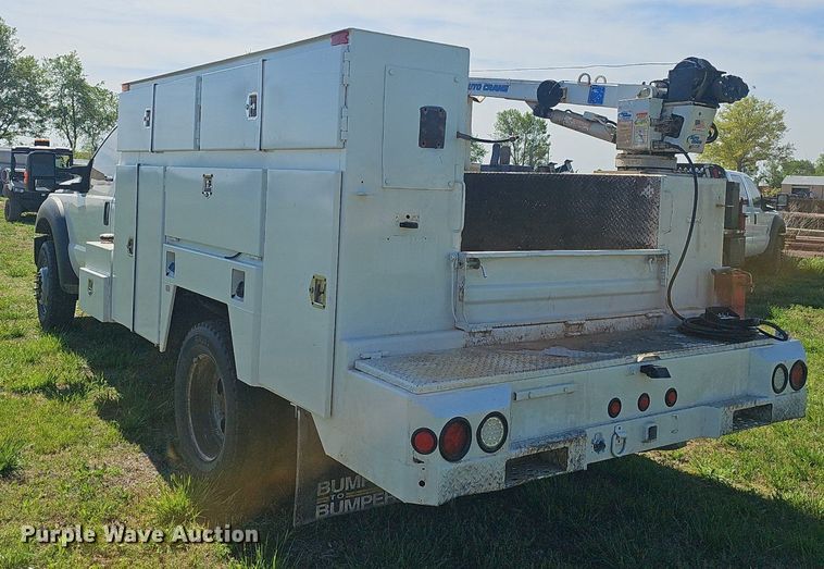 image for item EJ6305 2011 Ford  F550 Super Duty utility / service truck