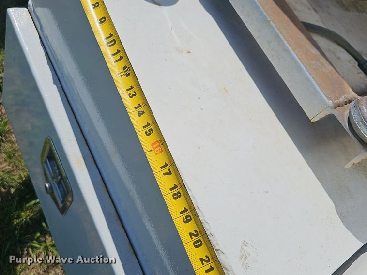 image for item EJ6305 2011 Ford  F550 Super Duty utility / service truck