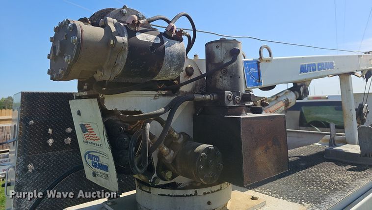 image for item EJ6305 2011 Ford  F550 Super Duty utility / service truck