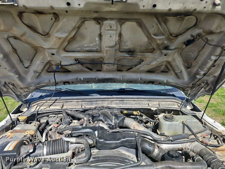 image for item EJ6305 2011 Ford  F550 Super Duty utility / service truck