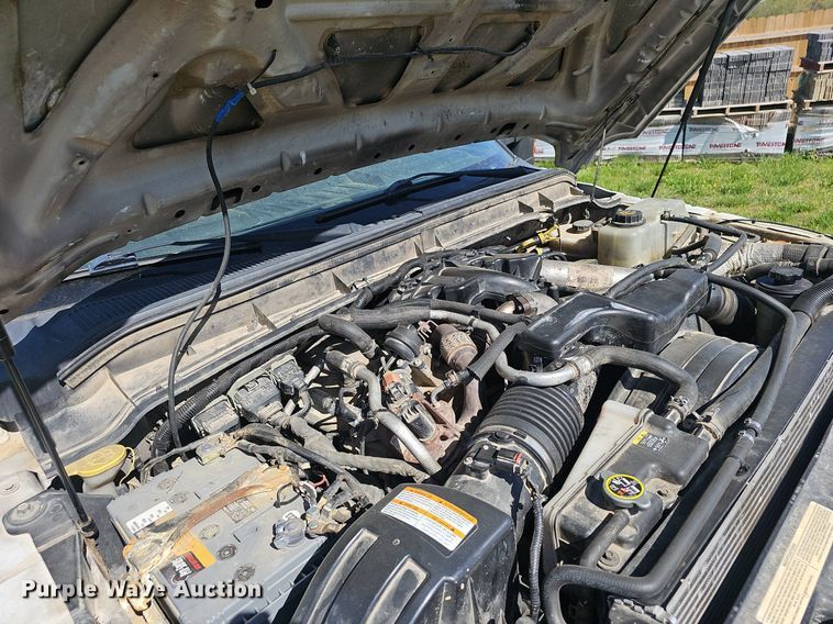 image for item EJ6305 2011 Ford  F550 Super Duty utility / service truck