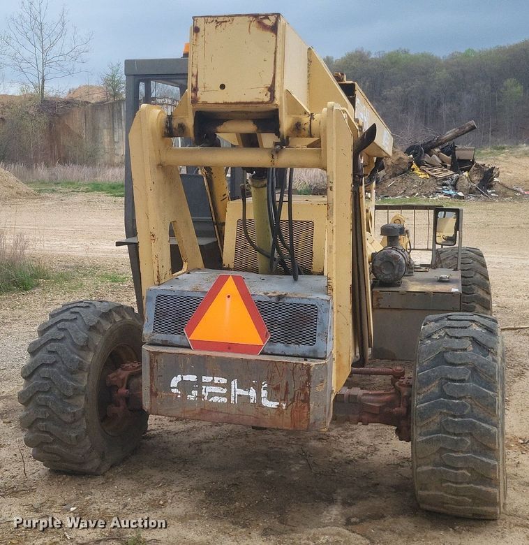 image for item EJ7857 1993 Gehl 553 telehandler