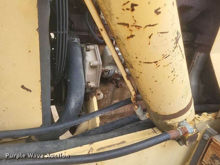 image for item EJ7857 1993 Gehl 553 telehandler