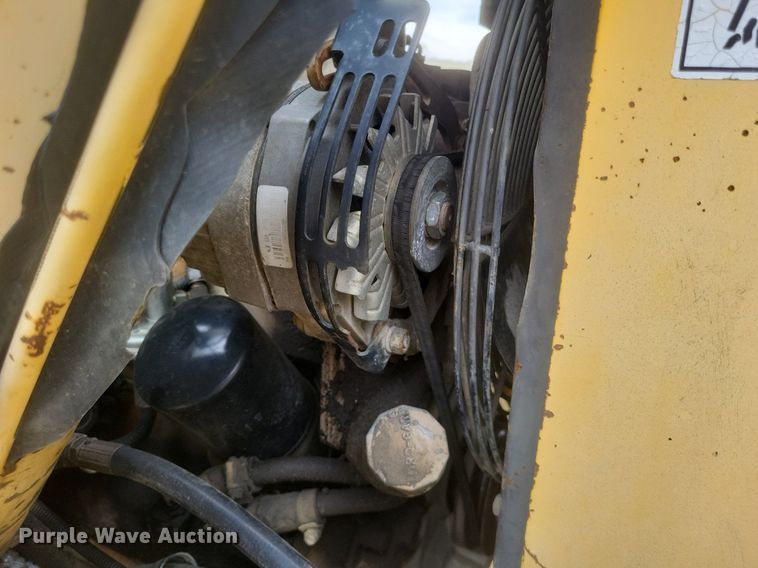 image for item EJ7857 1993 Gehl 553 telehandler