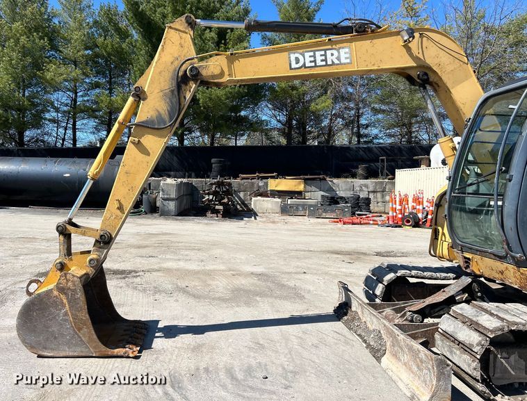 image for item EK4395 2007 John Deere 75C excavator