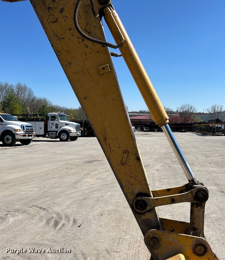 image for item EK4395 2007 John Deere 75C excavator